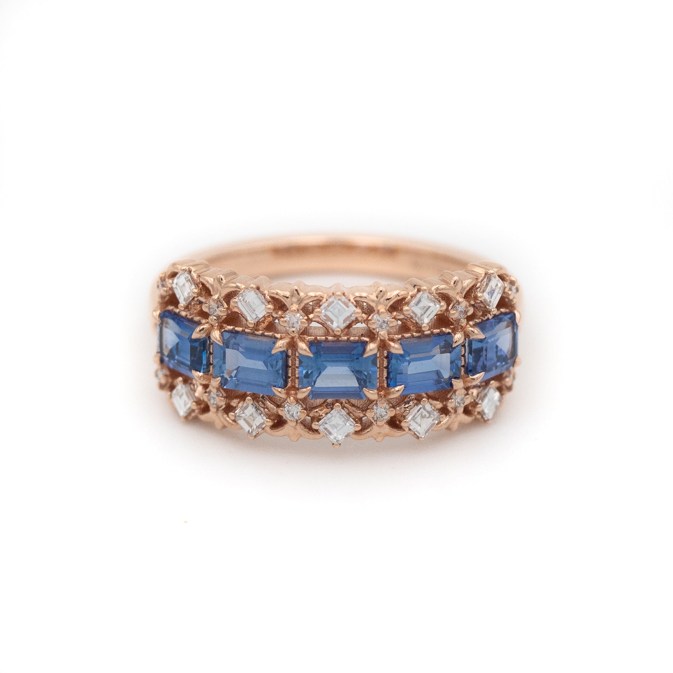 Chantilly Ring in Blue Sapphire
