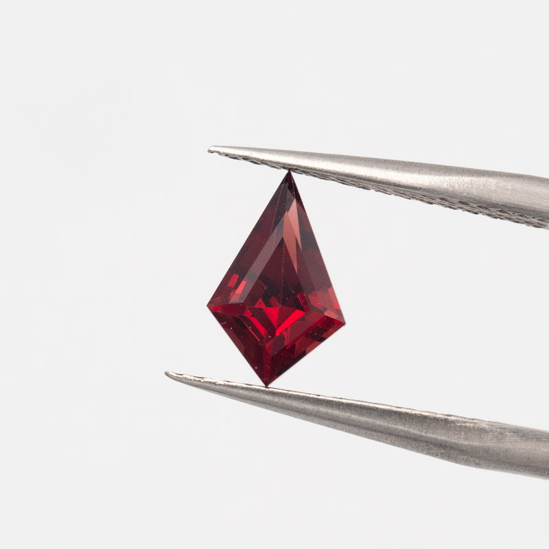 9x6mm Kite | Red Spinel